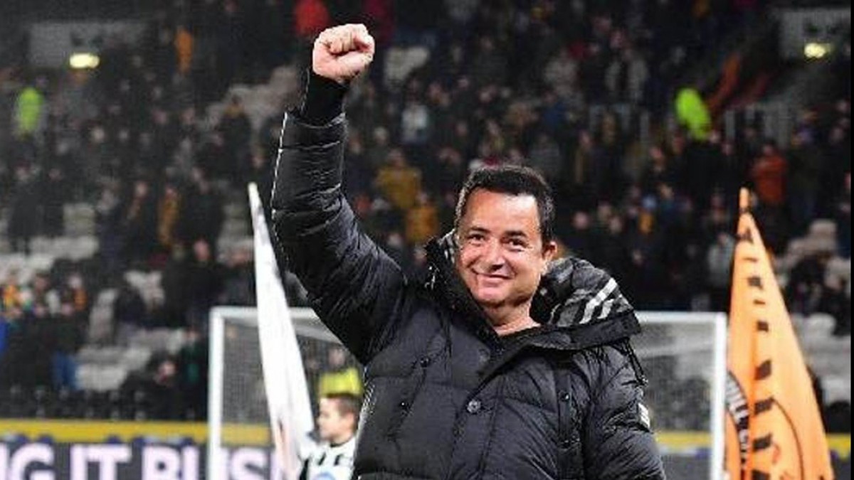 ACUN ILICALI'DAN 3 YILLIK İMZA