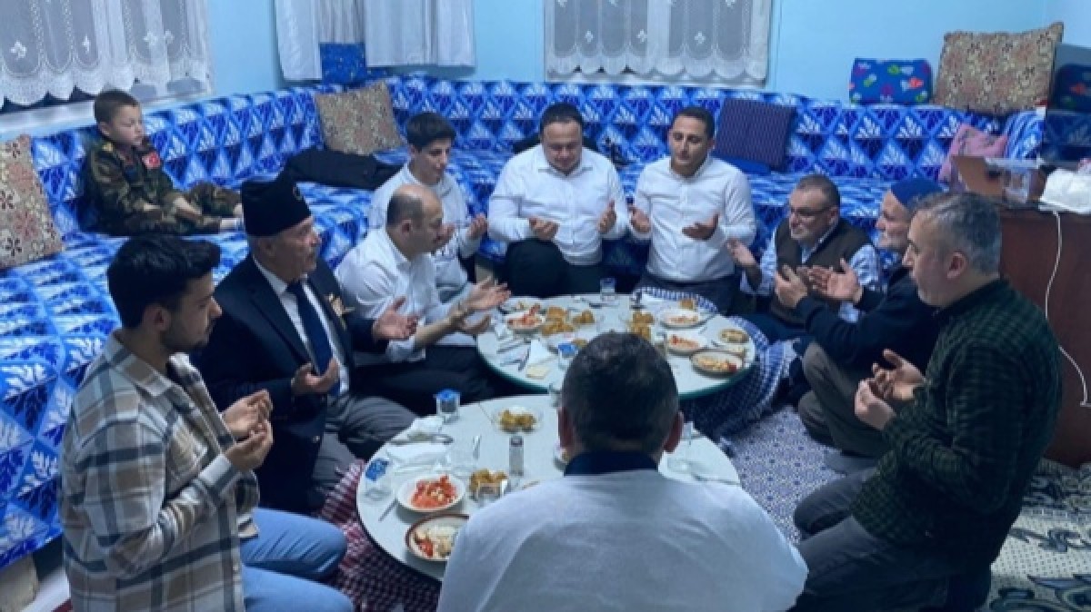 Kıbrıs gazisinin evinde iftar