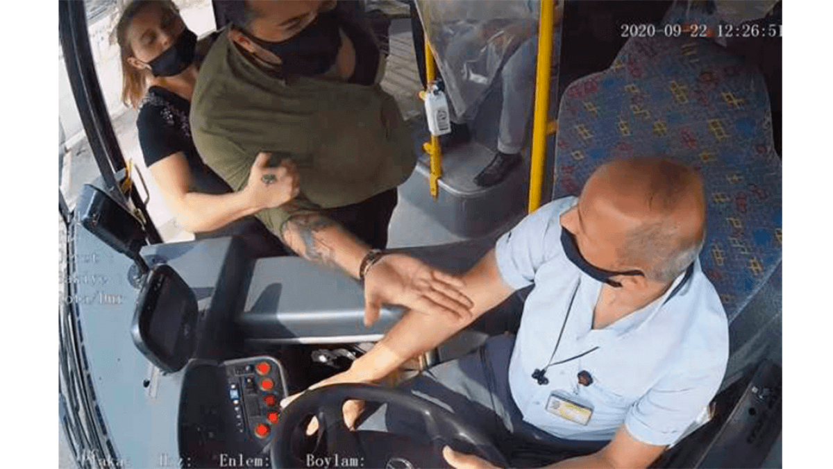 Maske Tartışması Yaşadığı Yolcuyu Bıçaklayan Şoför Tutuklandı 